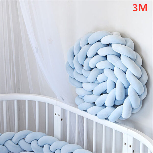 Three knotted pillows - Image 9